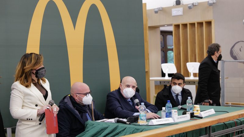 Salerno: 4.400 pasti caldi saranno donati tra Salerno, Potenza e Battipaglia da McDonald’s e Fondazione Ronald McDonald con Banco Alimentare