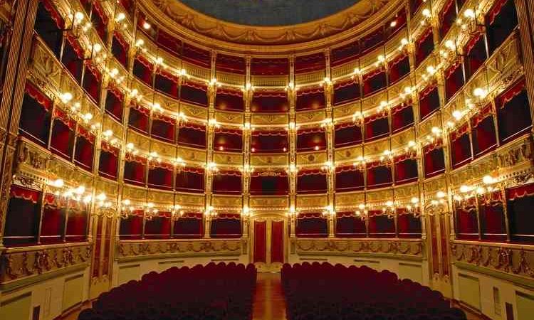 Salerno: Sindaco Napoli su film “I Fratelli De Filippo” con scene ambientate al Teatro Verdi