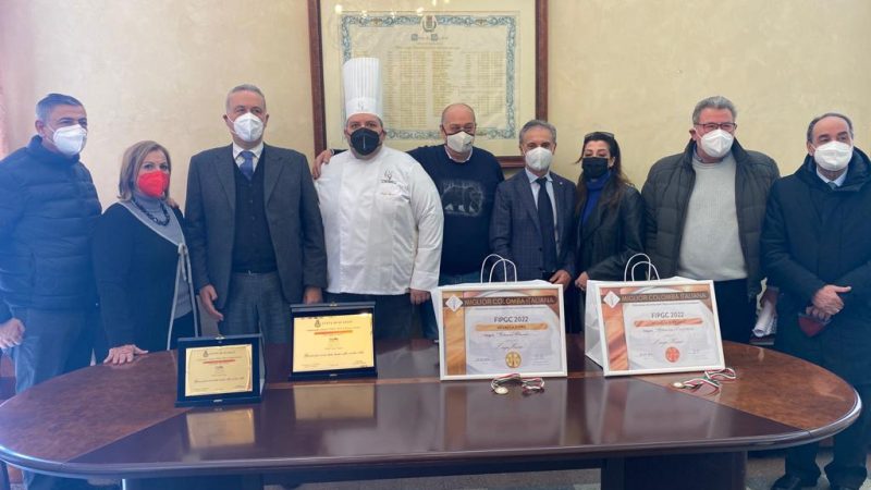 Scafati: Sindaco ringrazia “Punto Freddo”, medaglia d’oro per colomba tradizionale a campionato italiano  FIPGC di Massa Carrara