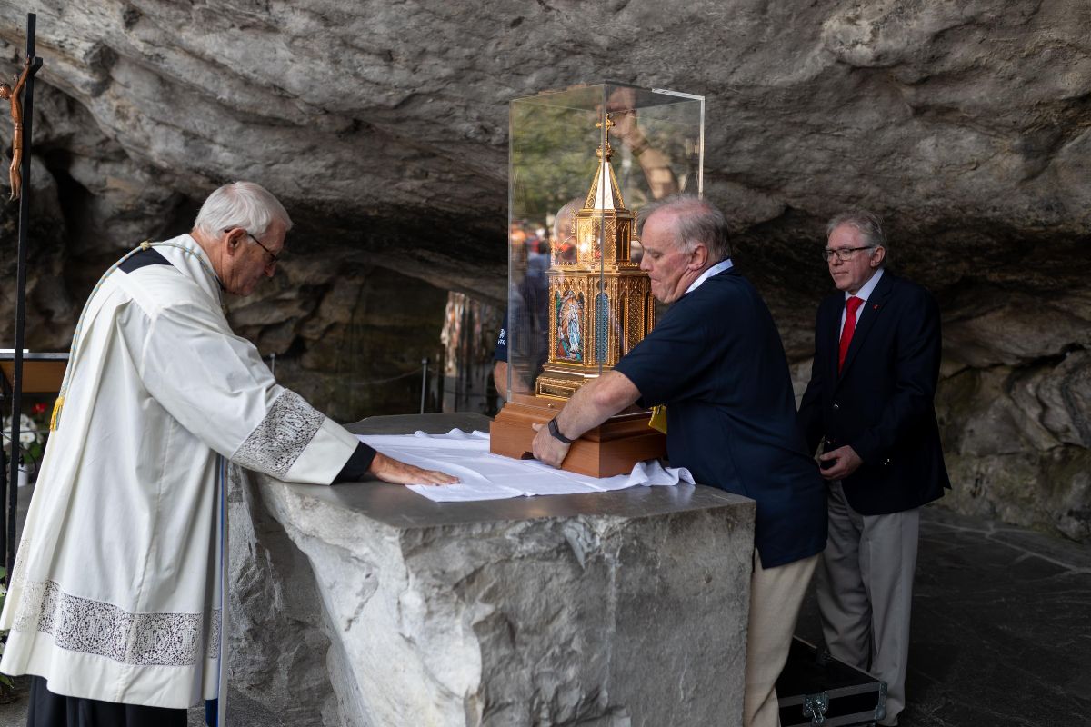 Lourdes: viaggio delle reliquie di Santa Bernadette in Inghilterra