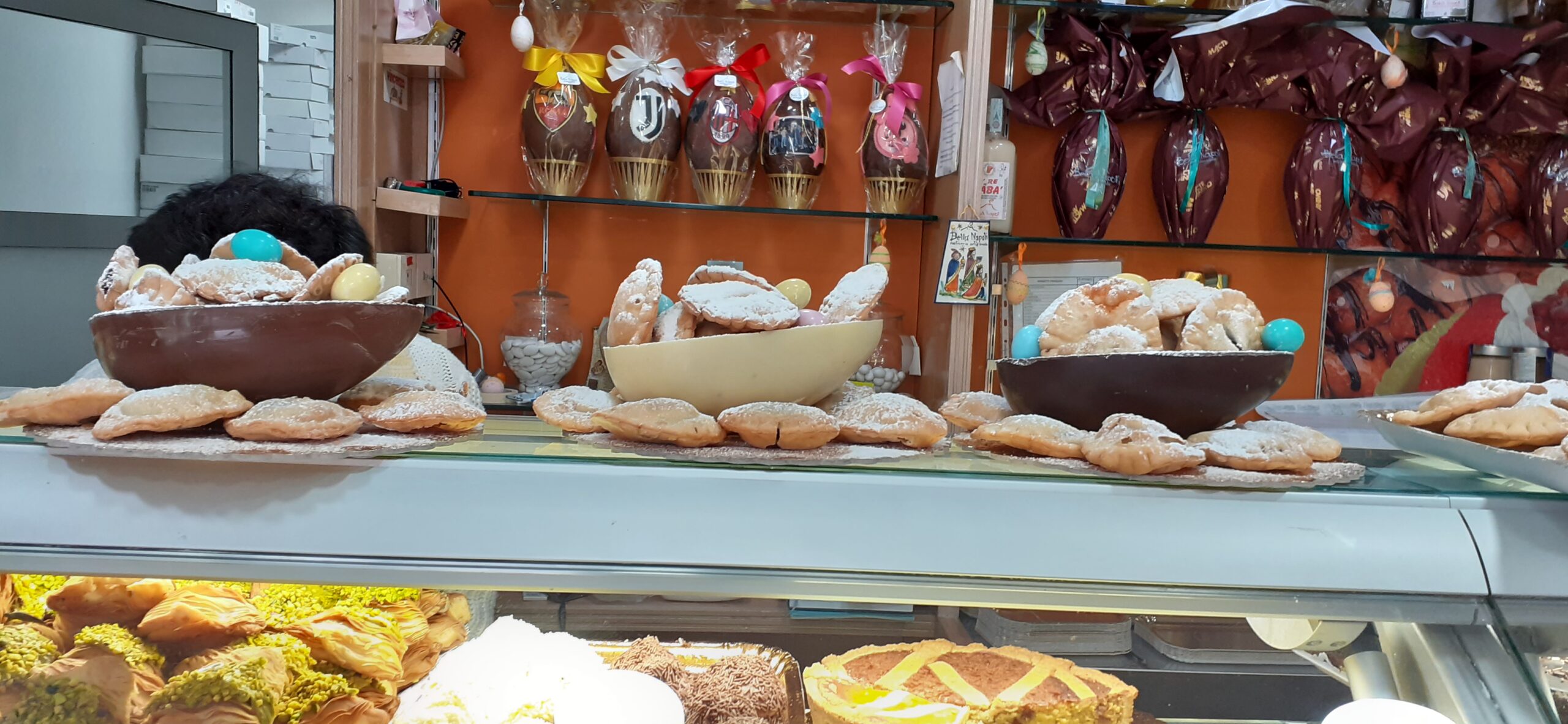 Salerno: Pasqua…tifosa con uova granata da Babà Napoli