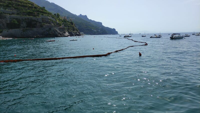 Salerno: mare sporco, consigliere Cammarota “Tavolo prefettizio e cordone gommato a protezione” 
