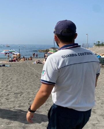 Vietri sul Mare: abusi su demanio marittimo, Guardia Costiera restituisce a libera fruizione area di 1.800 mq.