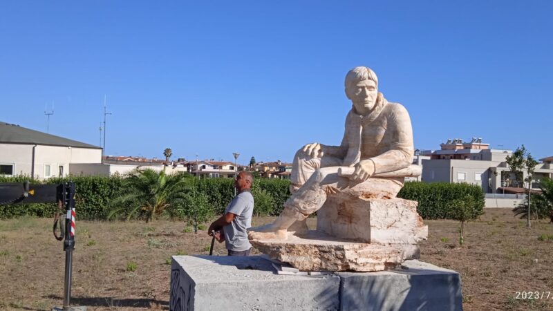 Roma: Fondazione Vassallo, a Ladispoli scultura in marmo a Sindaco Pescatore