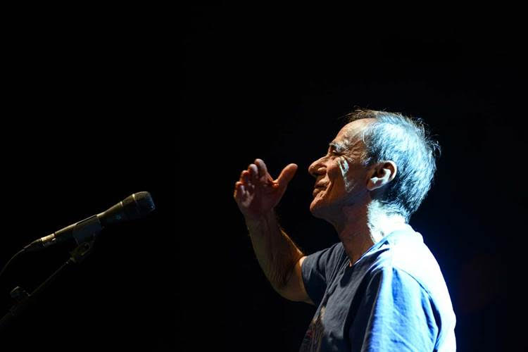 Capaccio Paestum: gran finale “Emozione Paestum” con concerto di Roberto Vecchione