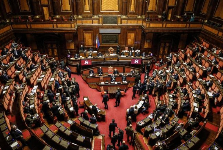 Far politica con serenità e determinazione