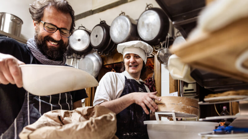 Eboli: inaugurazione “Il Forno di Vincenzo”, forno sociale di comunità