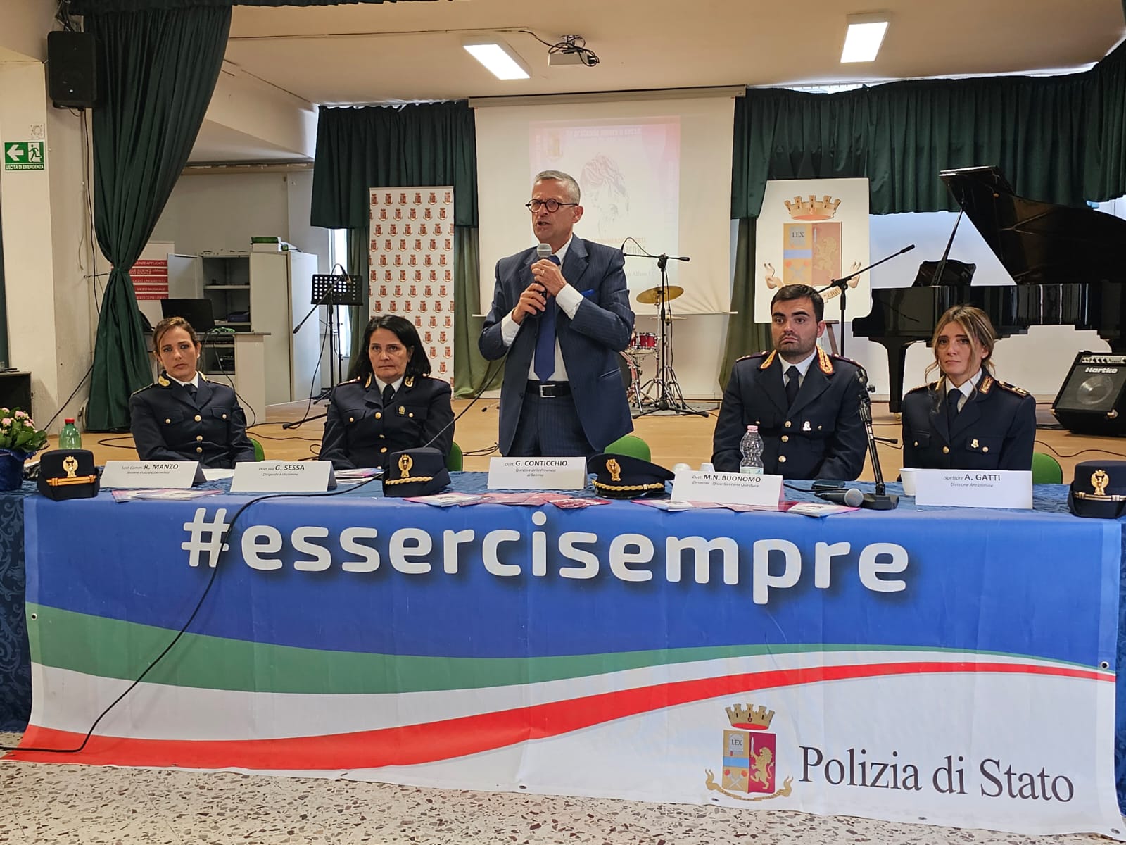 Salerno: Polizia di Stato, campagna “Questo non è amore” incontrati studenti del Liceo Statale “Alfano I”  