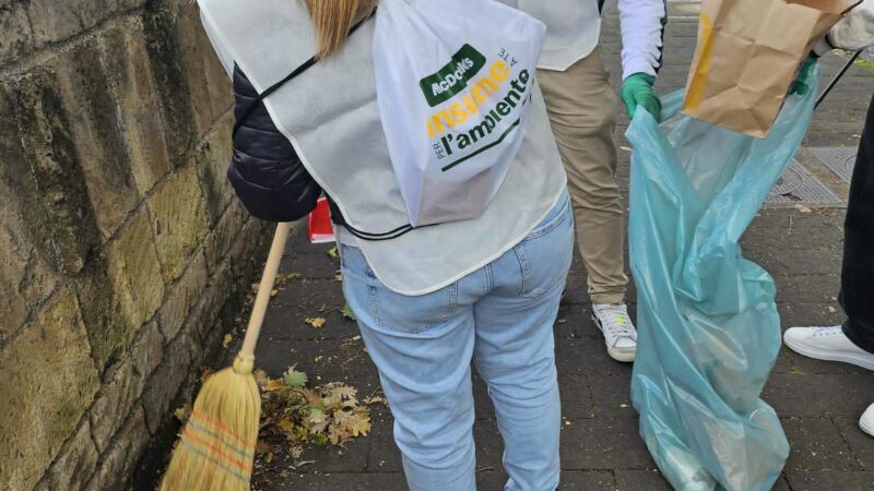 Campania: McDonald’s Salerno e Potenza, alunni e volontari insieme contro abbandono rifiuti