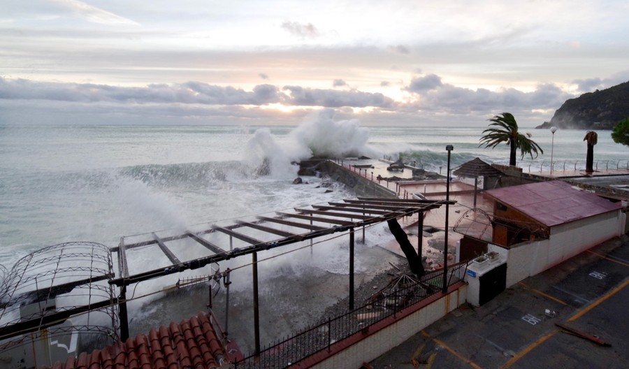 Salerno: Balneari, SIB, maltempo non risparmia nostre spiagge