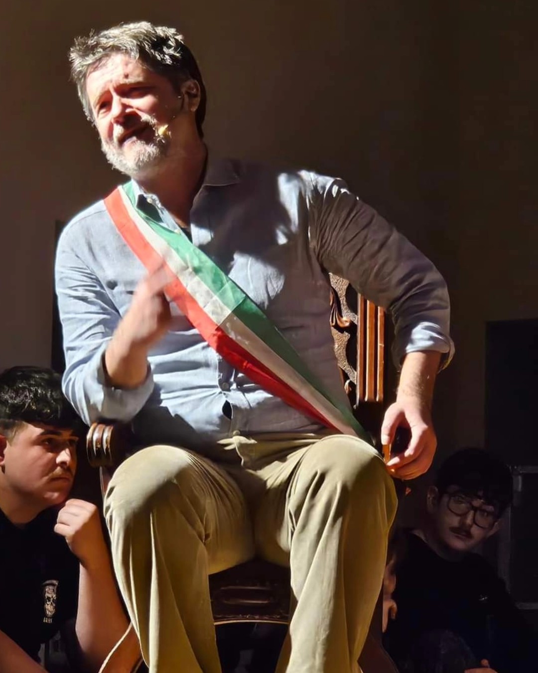 Futani: Fondazione Vassallo, successo spettacolo teatrale con Ettore Bassi “Il Sindaco pescatore”