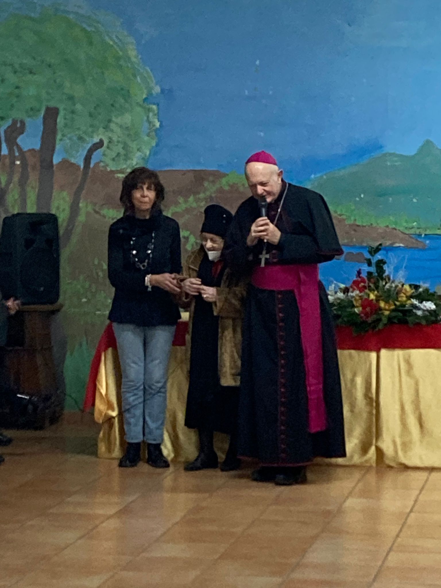 Salerno: auguri natalizi all’Associazione “Stella” con la benedizione di Mons. Bellandi