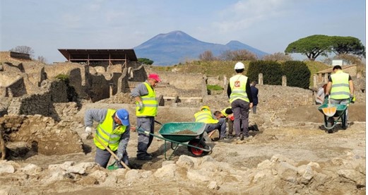 Pompei: visite a cantiere dei Nuovi Scavi nella Regio IX