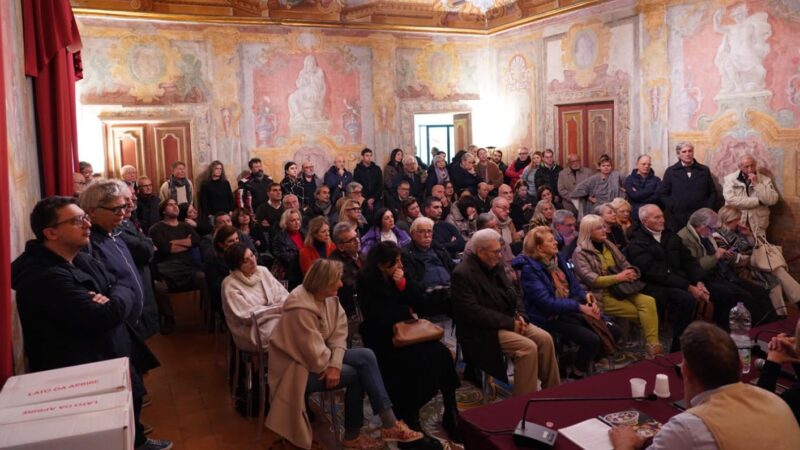 Vietri sul Mare: grande pubblico a presentazione libro “Dölker a cento anni da Vietri sul Mare” di Giorgio Napolitano