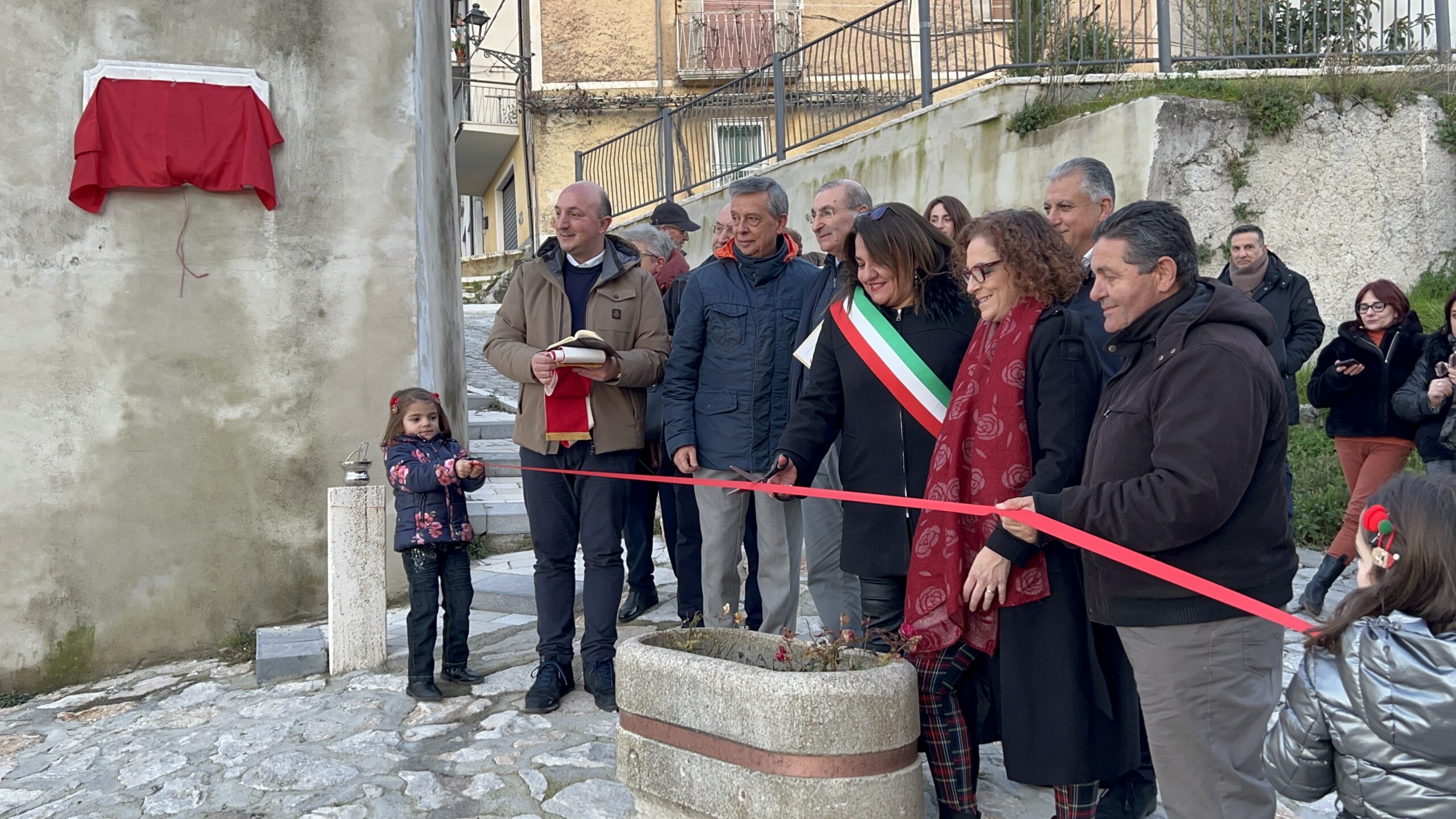 Padula: intitolata piazzetta a Maria de Cardona