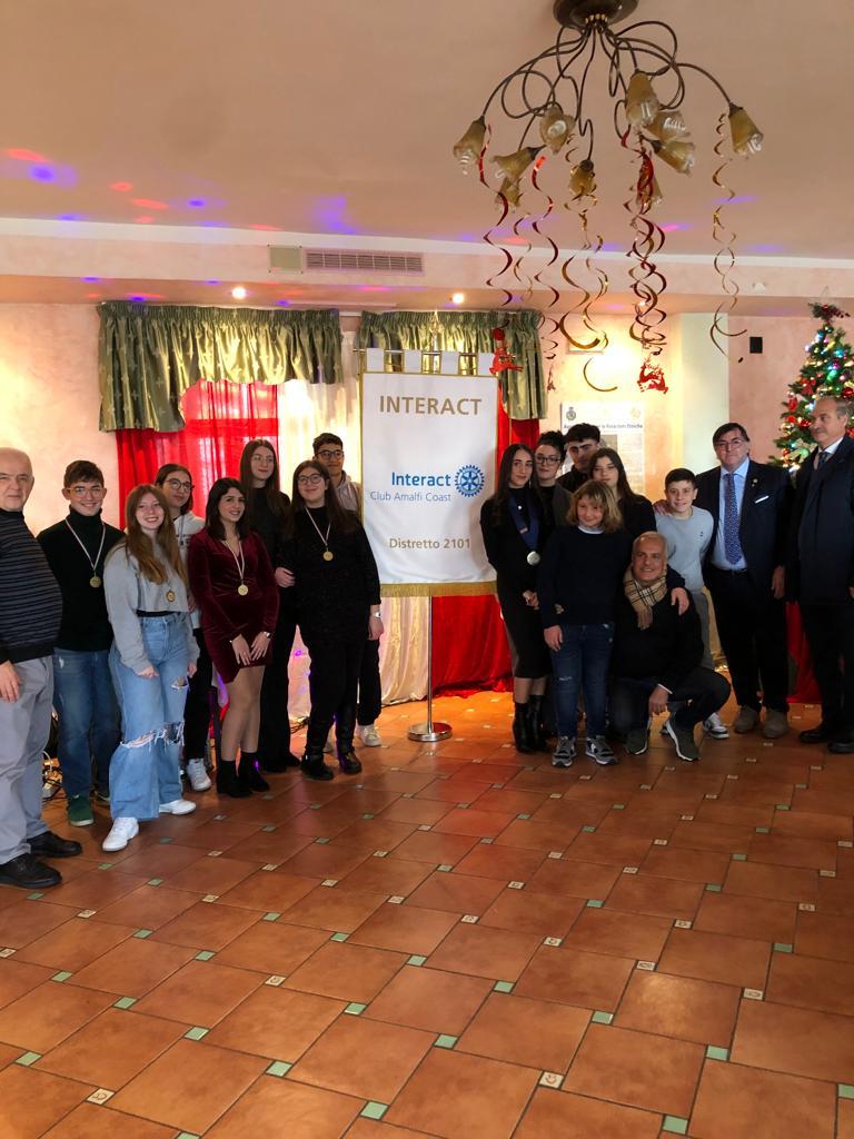 Amalfitana: Interact-Rotary Club “Aspettando la Befana”, serata sociale