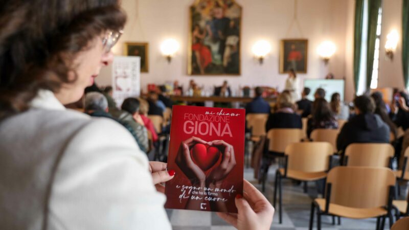 Cava de’ Tirreni: calendario Giona con piccoli degenti Ospedale