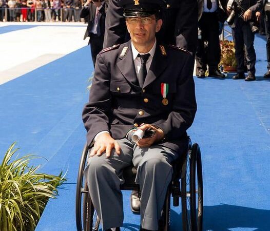 Napoli: Coisp “Addio a nostro amico poliziotto eroe Nicola Barbato”