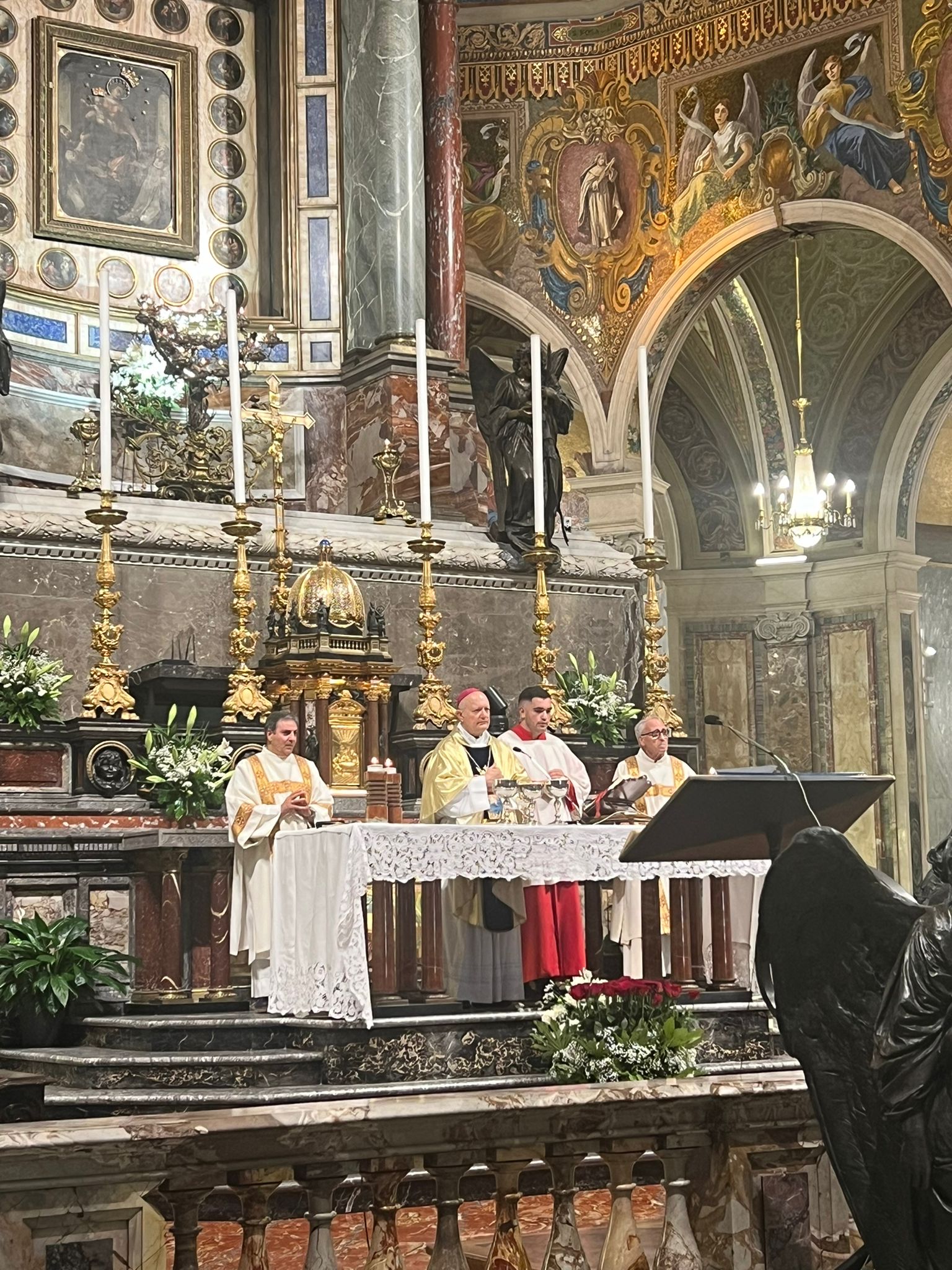 Salerno: bagno di fede a Pompei al pellegrinaggio dei Gruppi di Preghiera Padre Pio