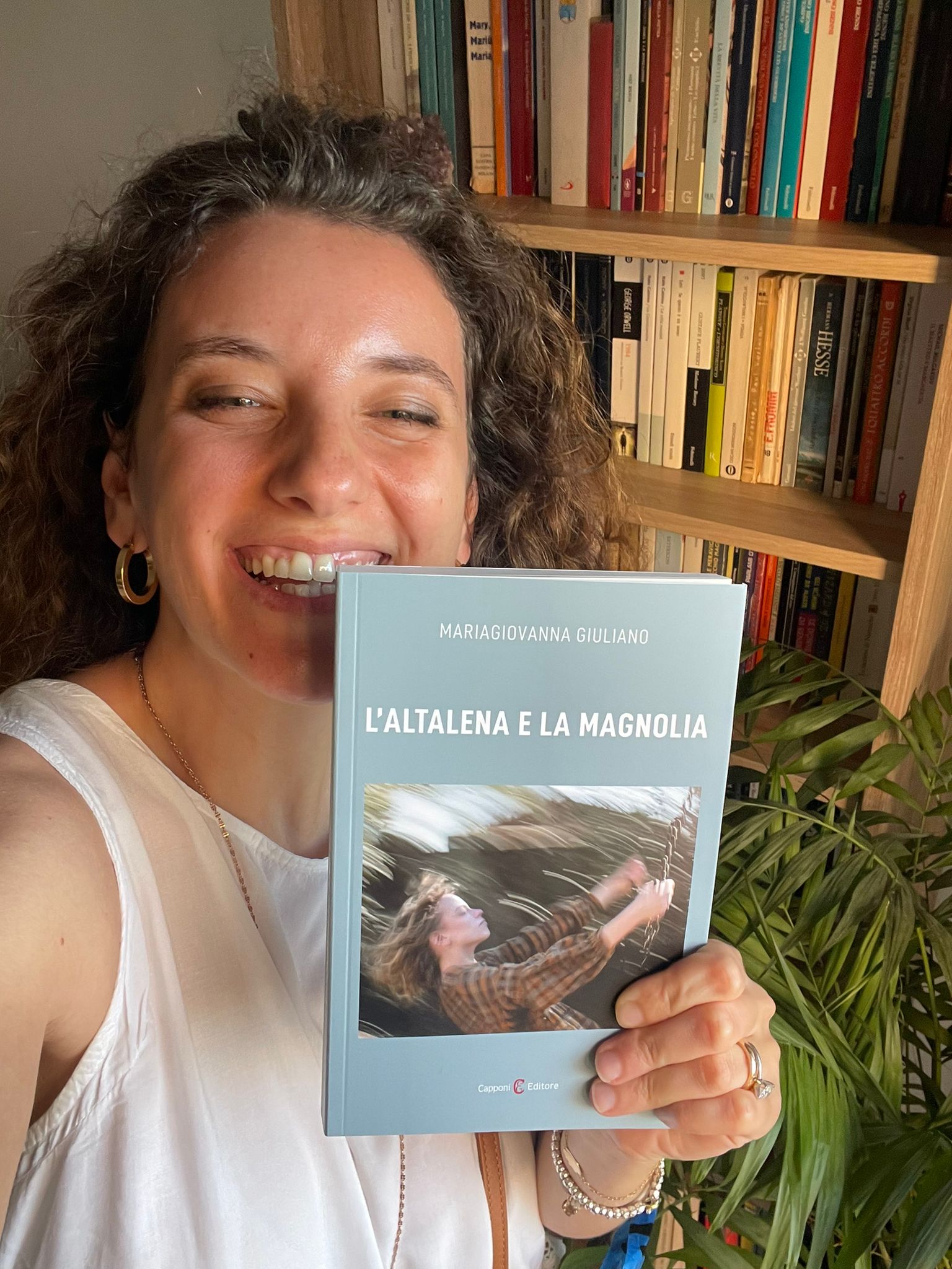 Salerno: in libreria “L’altalena e la magnolia”, di Mariagiovanna Giuliano, ambientato nella Salerno del secolo scorso