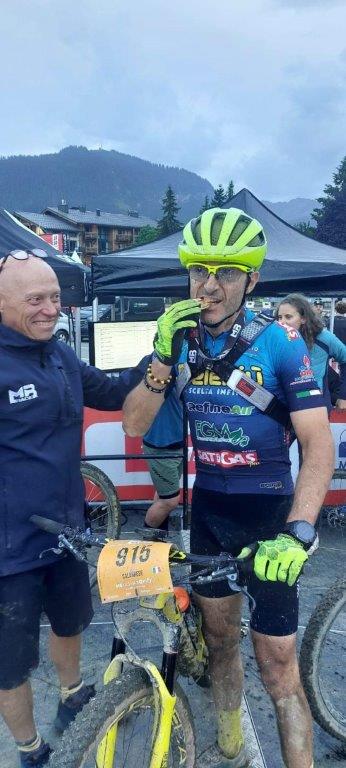 Mongève: bikers battipagliese Giuseppe Calabrese primo italiano a traguardo su 140 km