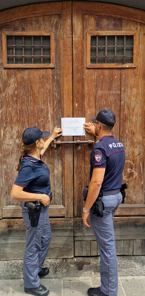 Salerno: Polizia di Stato chiude bar in Centro  