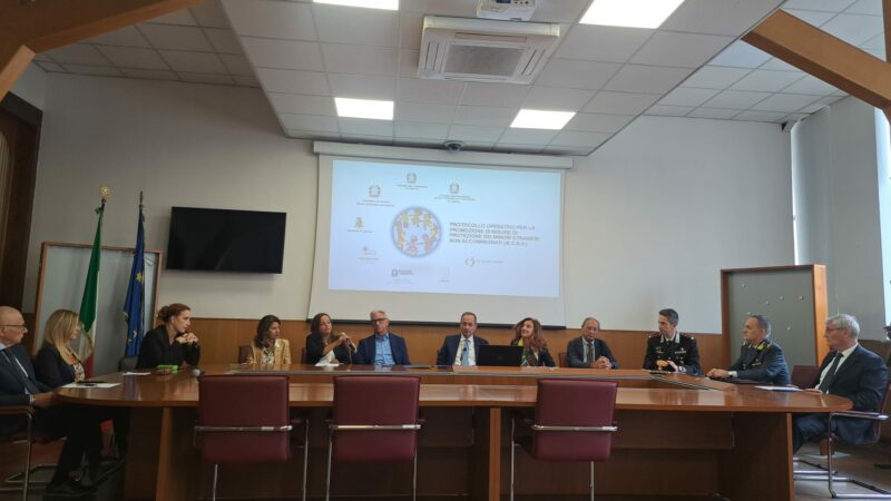 Salerno: Prefettura, firmato protocollo operativo per protezione minori stranieri non accompagnati