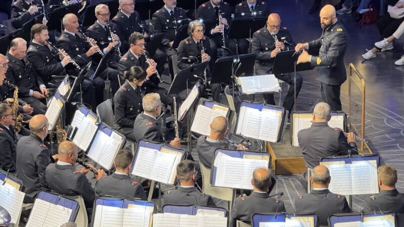 Salerno: concerto Banda Aeronautica Militare “Medicina Aerospaziale, arte, musica e onde”