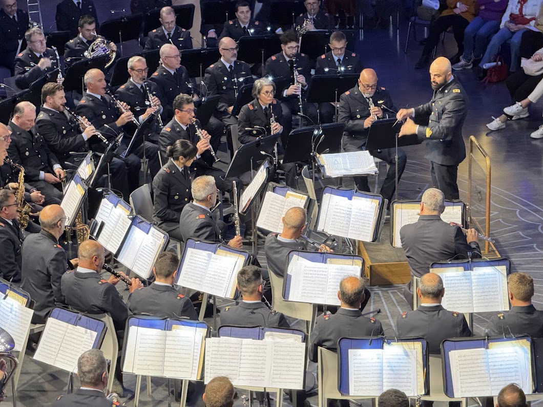 Salerno: concerto Banda Aeronautica Militare “Medicina Aerospaziale, arte, musica e onde”