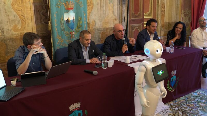 Vietri sul Mare: svolto simposio “La Robotica Sociale – dinamiche e interazioni” con Pepper  