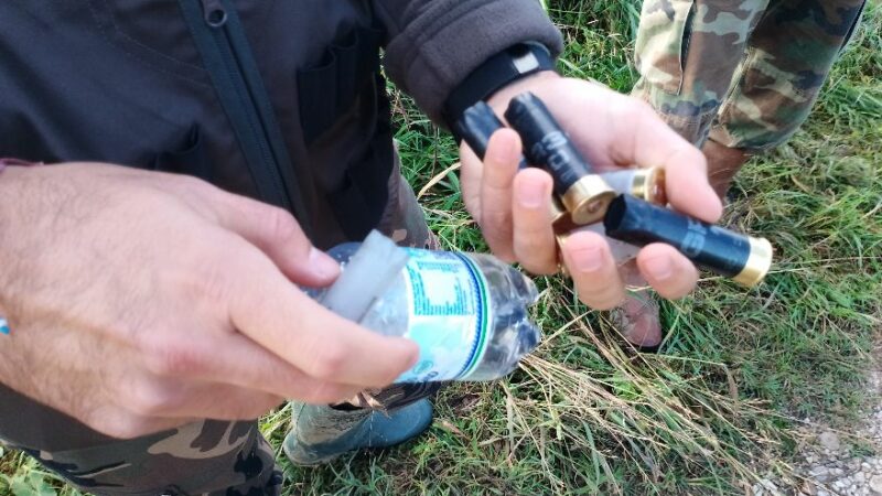 Capaccio Paestum: fauna protetta e richiami acustici, Carabinieri Forestali – Guardie Ambientali Accademia kronos, sequestro armi, denunciati 2 cacciatori in trasferta