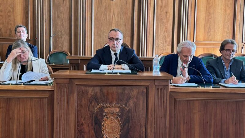 Salerno: Consiglio provinciale, approvato bilancio consolidato, solidarietà a presidente Alfieri