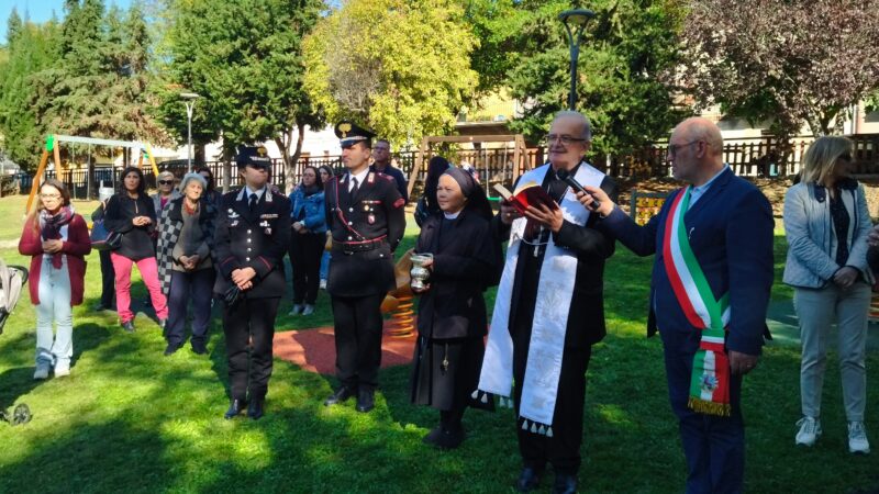 Atena Lucana: Mons. Angelo Spinillo, Vescovo di Aversa inaugura Parco Giochi a Don Diana