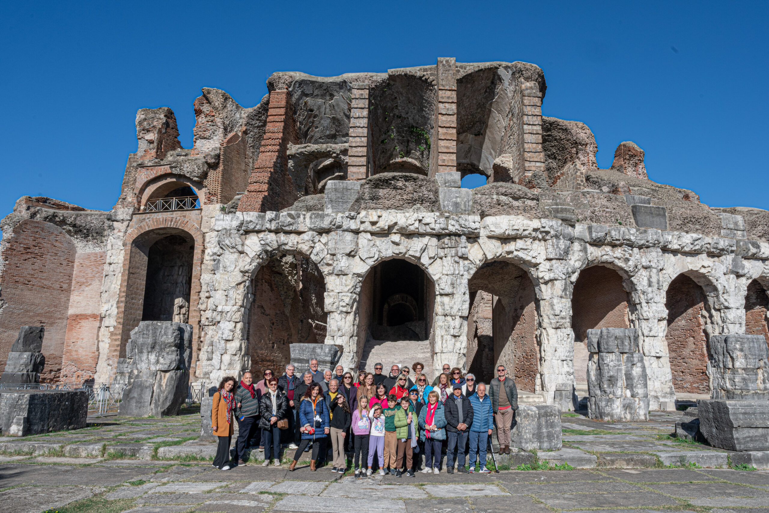 Santa Maria Capua Vetere: tappa progetto “Anziani Guide della Storia in tour”