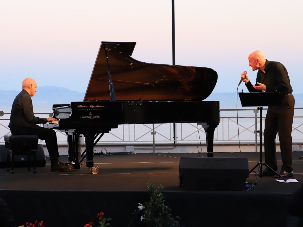 Fondazione Ravello: “Ravello concerti d’inverno”, all’Auditorium Niemeyer “Napoli e Jazz” con Peppe Servillo e Danilo Rea