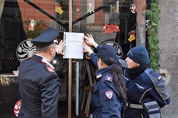 Salerno: somministrazione bevande alcoliche a minori 16enni,  chiuso bar nel Centro  