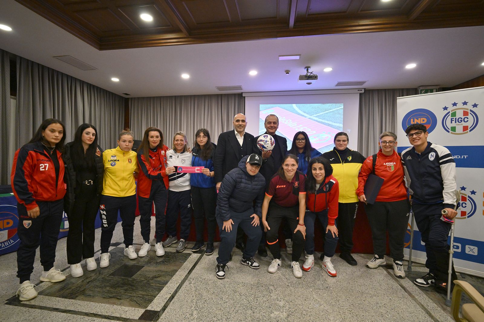 Napoli: Campania locomotiva calcio femminile nel Mezzogiorno