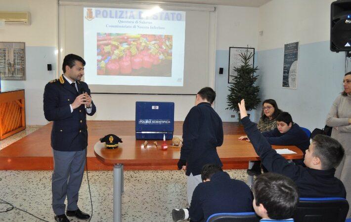 Salerno: Polizia di Stato a studenti su pericolo fuochi d’artificio