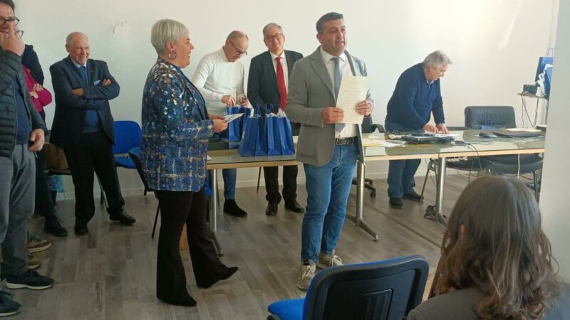 Salerno: Geometri, consegnati attestati a decani ed a nuovi iscritti all’Albo