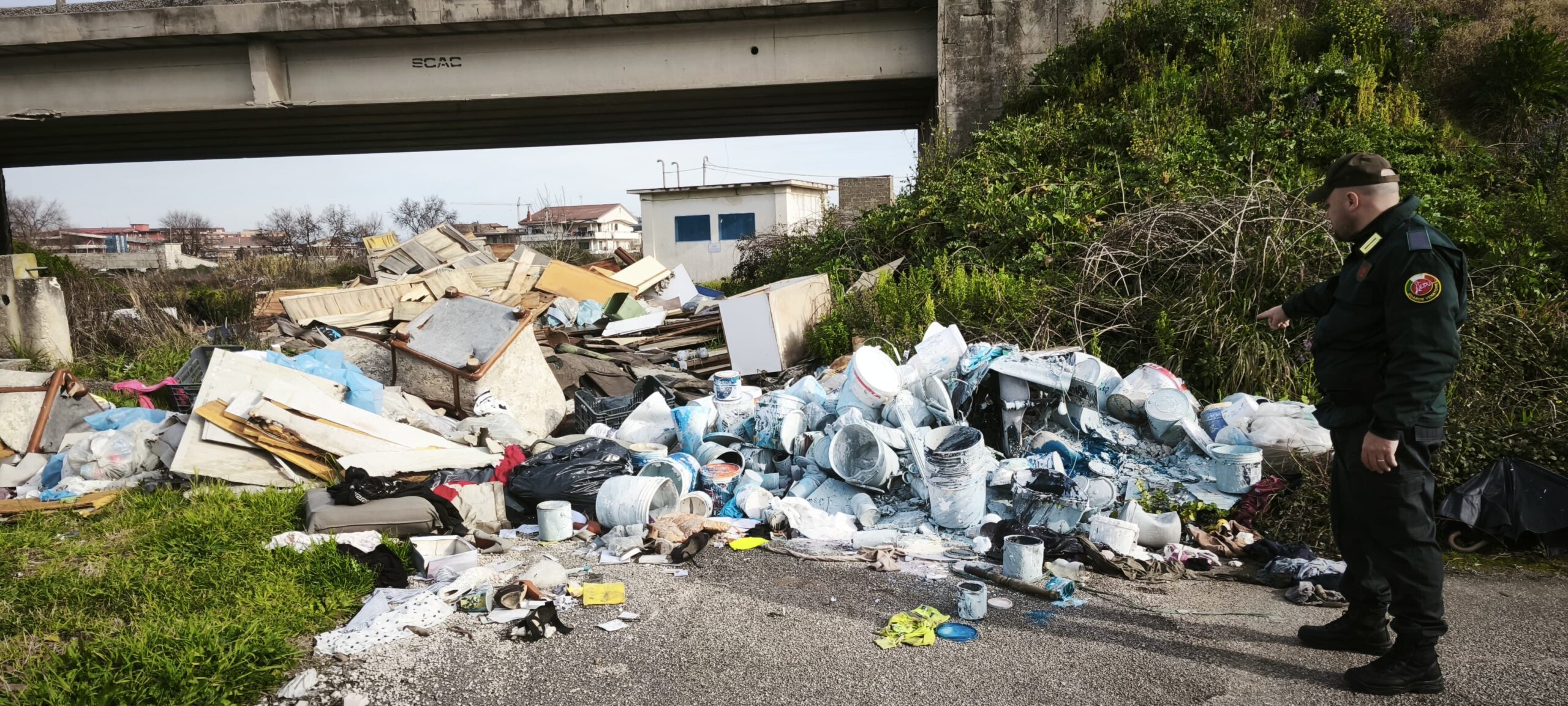 Acerra: Guardie Lipu, rinvenute 2 discariche di rifiuti speciali